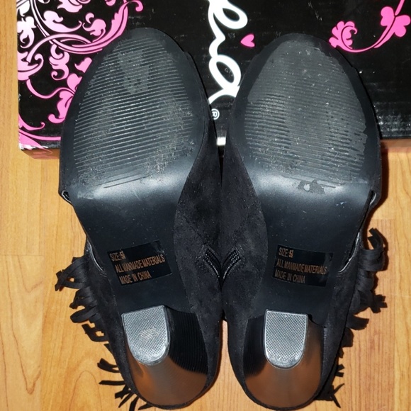 Qupid Bailey Bootie - Picture 6 of 8